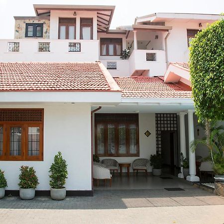 Suriya Arana Bed & Breakfast Negombo Eksteriør bilde