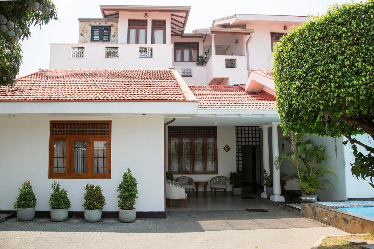 Suriya Arana Bed & Breakfast Negombo Eksteriør bilde