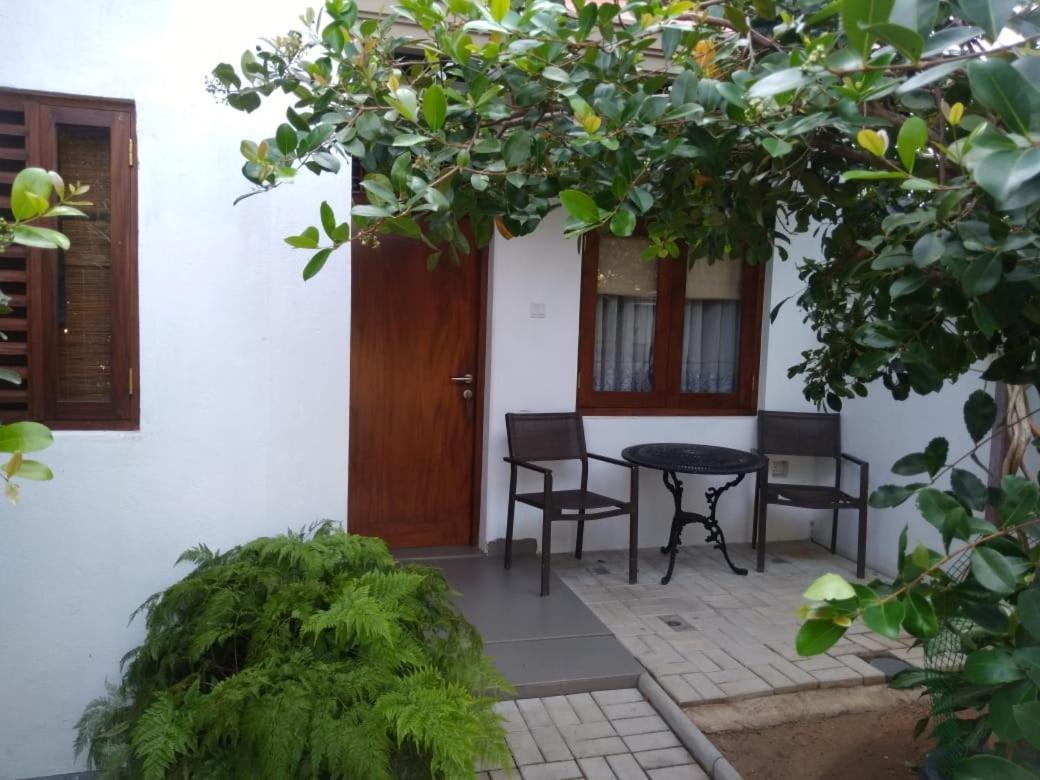 Suriya Arana Bed & Breakfast Negombo Eksteriør bilde