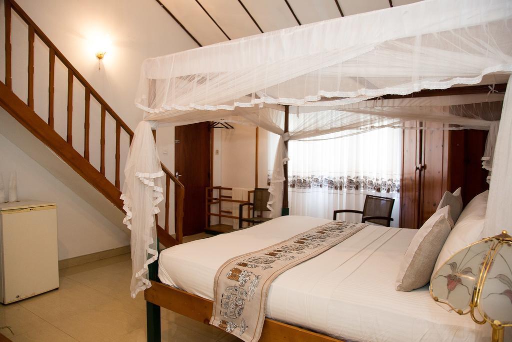 Suriya Arana Bed & Breakfast Negombo Eksteriør bilde