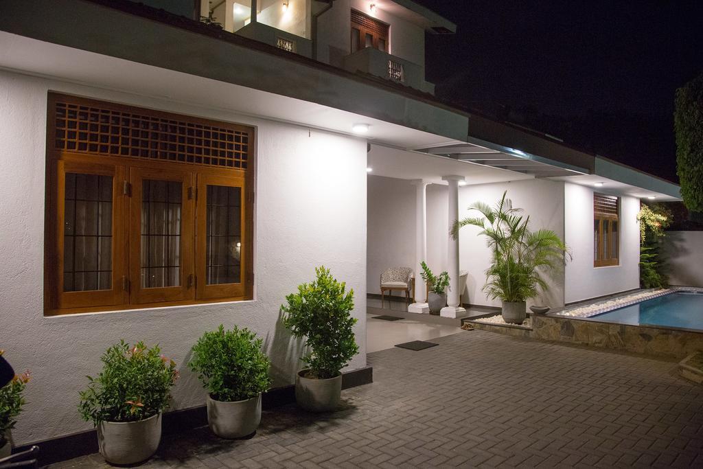 Suriya Arana Bed & Breakfast Negombo Eksteriør bilde