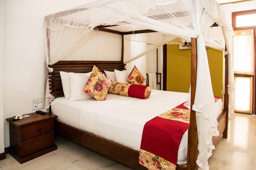 Suriya Arana Bed & Breakfast Negombo Eksteriør bilde