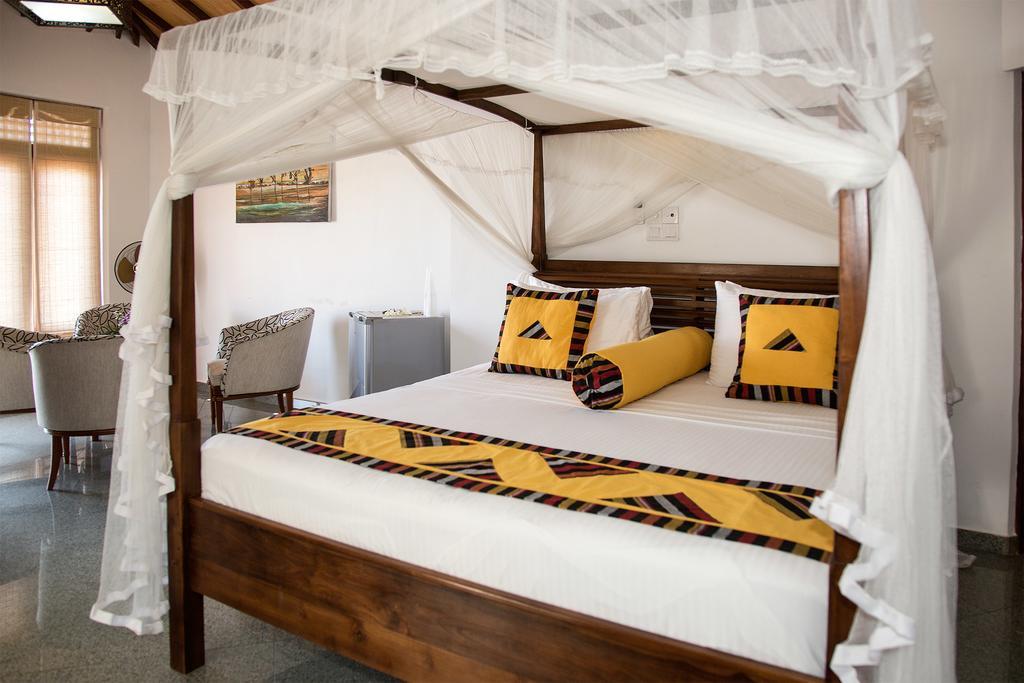 Suriya Arana Bed & Breakfast Negombo Eksteriør bilde