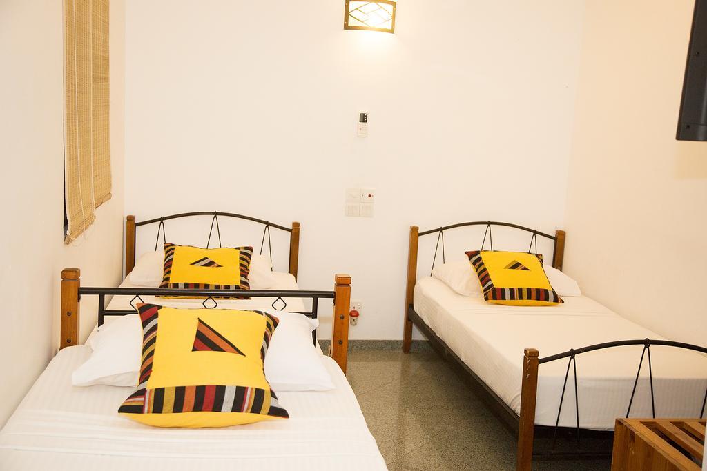 Suriya Arana Bed & Breakfast Negombo Eksteriør bilde